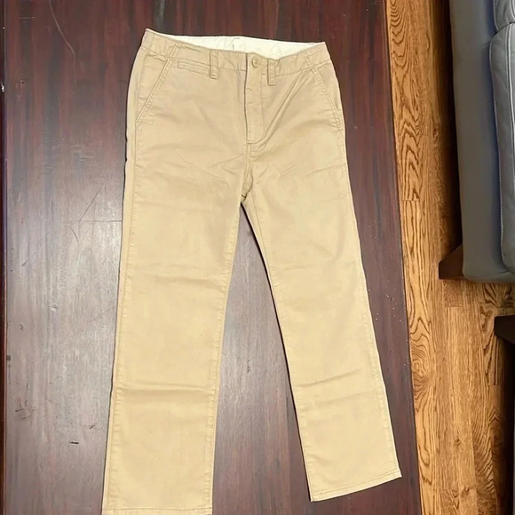 NWOT Gap kids khaki tan color size 8 Husky - Picture 1 of 4